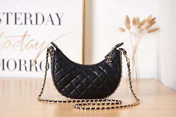 Bagsaaa Chanel Small Hobo Bag AS3917 Black - 15×20×6 cm
