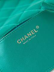 Bagsaaa Chanel Hobo Handbag Green Lambskin AS4220 - 19 × 24 × 5 cm - 3