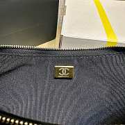 Bagsaaa Chanel Large Hobo Bag Black AS4368 - 18 × 29 × 2 cm - 2