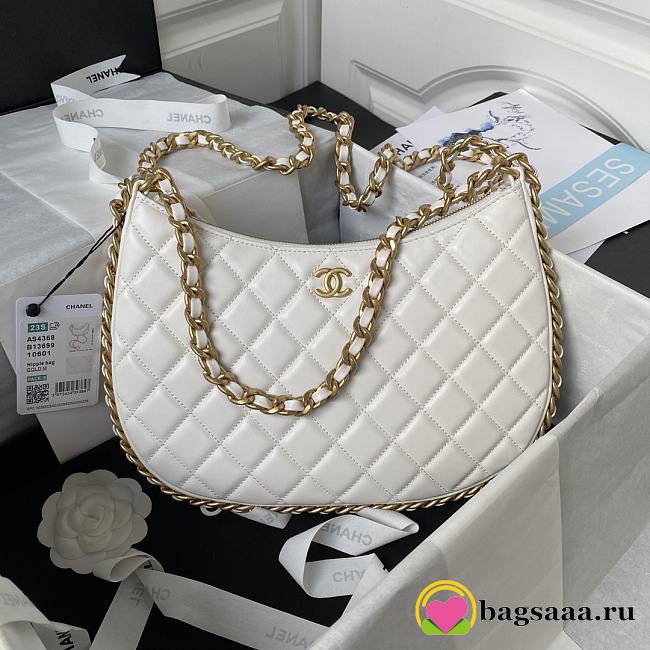 Bagsaaa Chanel Large Hobo Bag White AS4368 - 18 × 29 × 2 cm - 1