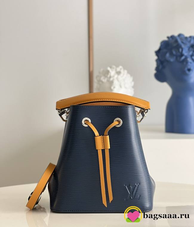 Bagsaaa Louis Vuitton M53610 NéoNoé BB Bucket Bag Indigo Blue - 20 x 20 x 13 cm - 1