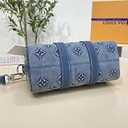 Bagsaaa LV Keepall Bandoulière 25 Monogram Washed Denim Canvas M22762 - 25 x 15 x 11 cm - 4