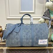 Bagsaaa Louis Vuitton M22532 Keepall Bandoulière 50 Monogram Washed Denim - 50 x 29 x 23 cm - 1