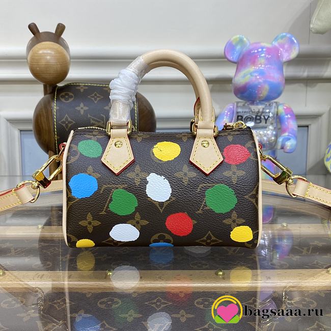 Bagsaaa Louis Vuitton M81979 LV x YK Nano Speedy Monogram - 16 x 10 x 7.5 cm - 1