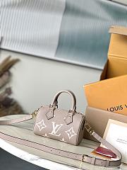 Bagsaaa Louis Vuitton M82890 Nano Speedy Gray/Cream - 16 x 10 x 7.5 cm - 2