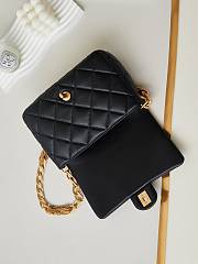 Bagsaaa Chanel Small Flap Bag Black Lambskin AS4231 - 17 × 21 × 6 cm - 2