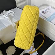 Bagsaaa Chanel Hobo Handbag Yellow AS3690 - 21.5×22.5×7 cm - 5