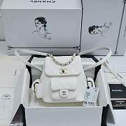 Bagsaaa Chanel Small Backpack White AS4399 - 19.5 × 18 × 10 cm - 1