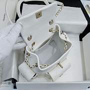 Bagsaaa Chanel Small Backpack White AS4399 - 19.5 × 18 × 10 cm - 4