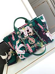 Bagsaaa Chanel Large Tote Green & Multicolor A66941 - 30 × 50 × 22 cm - 1