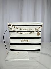 Bagsaaa Chanel 22 Small Handbag White & Black AS3260 - 35 × 37 × 7 cm - 1