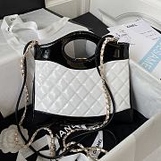 Bagsaaa Chanel 31 Mini Shopping Bag AS4133 White & Black Patent Calfskin - 22 × 23 × 5.5 cm - 3