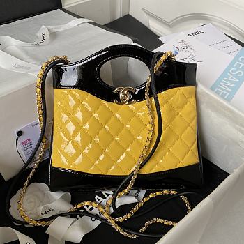 Bagsaaa Chanel 31 Mini Shopping Bag AS4133 Yellow & Black Patent Calfskin - 22 × 23 × 5.5 cm