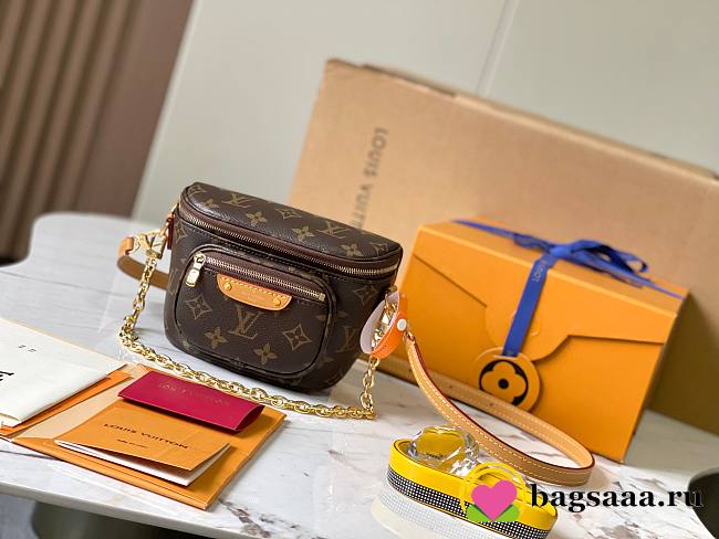 Bagsaaa Louis Vuitton Mini Bumbag Monogram - 17x12x9.5cm - 1