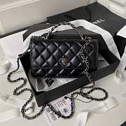 Bagsaaa Chanel Clutch With Chain AP3566 Black - 11 × 18.5 × 6 cm - 1