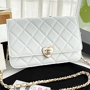 Bagsaaa Chanel Wallet On Chain White AP3285 - 12.3 × 19.2 × 3.5 cm - 4