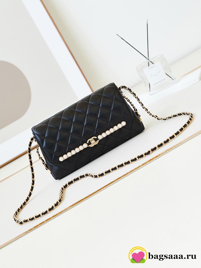 Bagsaaa Chanel Flap Bag AS4452 Black Lambskin Imitation Pearls - 17 × 25 × 5 cm - 1