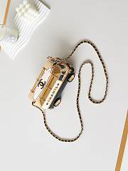 Bagsaaa Chanel Mini Van Minaudiere Black/White/Gold AS4590 - 9.4 × 16 × 8.7 cm - 4