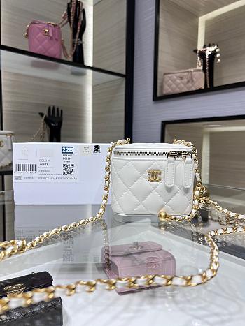  Bagsaaa Chanel Clutch With Chain AP1447 White Lambskin - 8.5-11-7cm