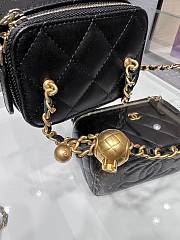  Bagsaaa Chanel Clutch With Chain AP1447 Black Lambskin - 8.5-11-7cm - 5