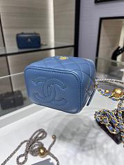  Bagsaaa Chanel Clutch With Chain AP1447 Blue Lambskin - 8.5-11-7cm - 4