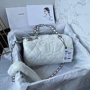 Bagsaaa Chanel Small Bowling Bag Shearling Lambskin White AS4280 - 10.5 × 25 × 13 cm - 1