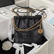 Bagsaaa Chanel 22 Mini Handbag Shiny Grained Calfskin Black AS3980 - 20 × 19 × 6 cm - 1