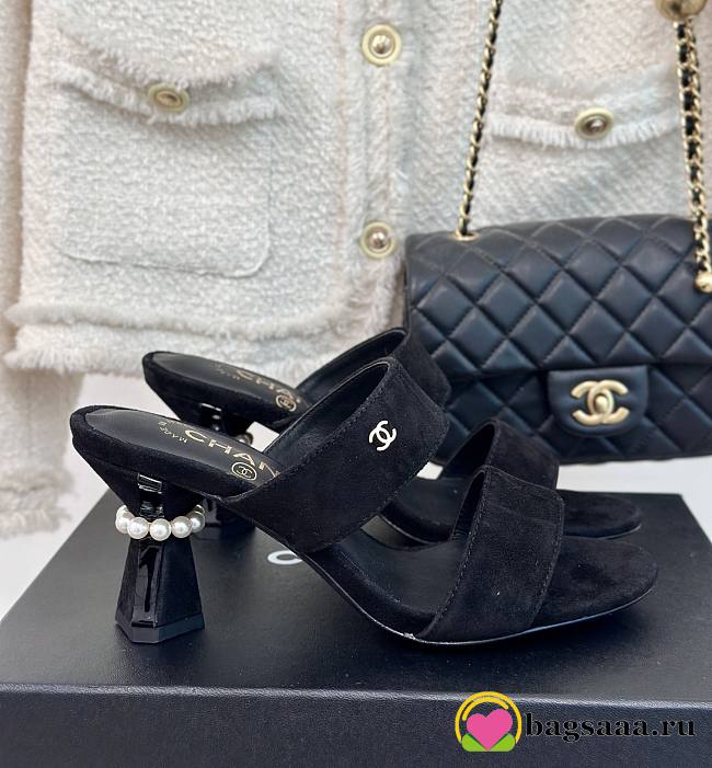 Bagsaaa Chanel Mules Black Suede & Imitation Pearls G45685 - 1