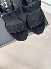 Bagsaaa Chanel Mules Black Suede & Imitation Pearls G45685 - 2