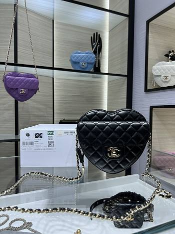 Bagsaaa Chanel Heart Bag Lambskin Black AS3191 - 16x18x6.5cm