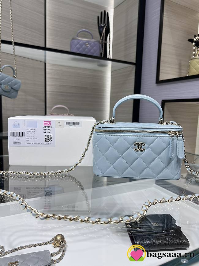 Bagsaaa Chanel Small Vanity With Chain Light Blue AP2199 - 17*9.5*8cm - 1