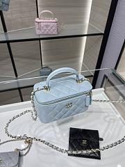 Bagsaaa Chanel Small Vanity With Chain Light Blue AP2199 - 17*9.5*8cm - 5