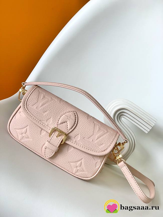 Bagsaaa Louis Vuitton M83566 Nano Diane Bag Opal Pink - 19 x 10.5 x 6 cm - 1