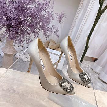 Bagsaaa Manolo Blahnik Hangisi Beige Heels