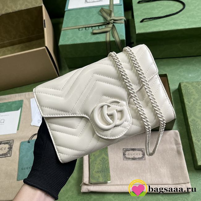 Bagsaaa Gucci Marmont Mini Bag 474575 White - 20 x 13 x 6 cm - 1