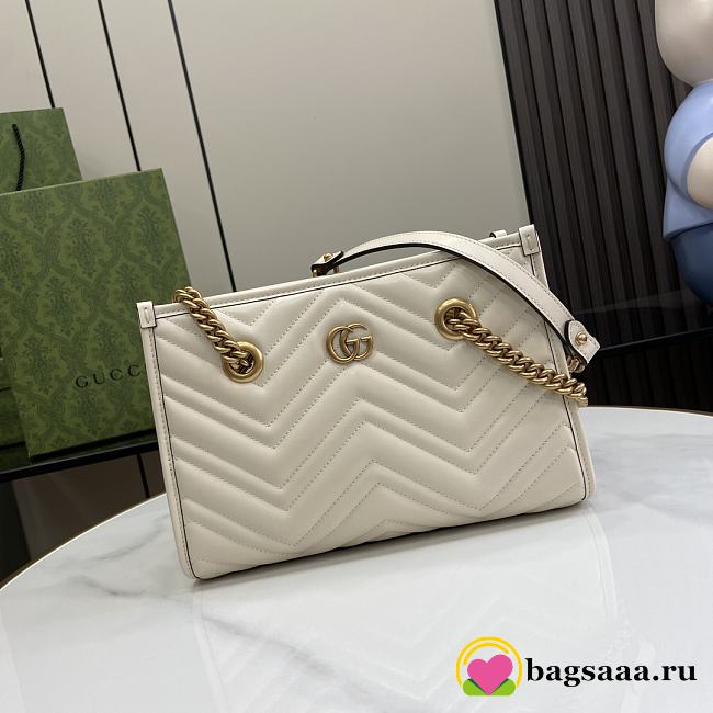 Bagsaaa Gucci GG Marmont Small Tote 779727 White - 26.5 x 18.5 x 12.5 cm - 1