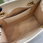 Bagsaaa Gucci GG Marmont Small Tote 779727 White - 26.5 x 18.5 x 12.5 cm - 2