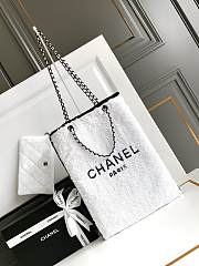 Bagsaaa Chanel Shopping Bag AS4856 White Sequins & Black Metal - 39 × 30 × 2 cm - 1