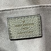 Bagsaaa Louis Vuitton M47054 OnTheGo BB Bag Grey/Cream - 18 x 15 x 8.5 cm - 2