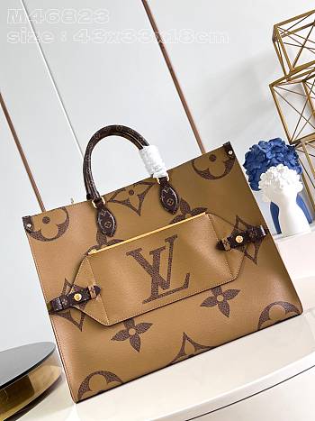 Bagsaaa Louis Vuitton M46823 OnTheGo Voyage Tote Bag Monogram - 43 x 33 x 18.5 cm