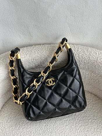 Bagsaaa Chanel Small Hobo Bag AS4922 Black - 22.5 × 19.5 × 8.5 cm