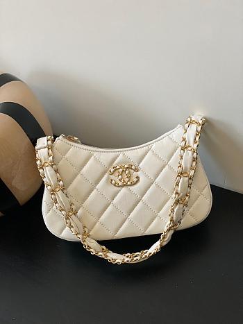 Bagsaaa Chanel Hobo Bag AP3647 White - 20*13*4.5cm