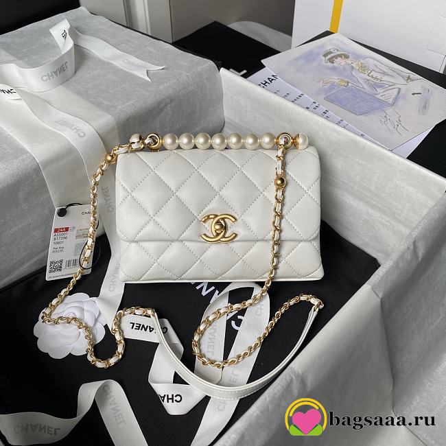 Bagsaaa Chanel Mini Flap Bag With Top Handle AS5001 White - 13 × 19 × 7 cm - 1