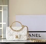 Bagsaaa Chanel Mini Flap Bag With Top Handle AS4847 White - 12 × 19 × 6 cm - 1