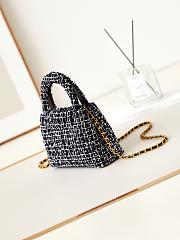 Bagsaaa Chanel Kelly Mini Shopping Bag Tweed Black & White - 19x13x7 cm - 4