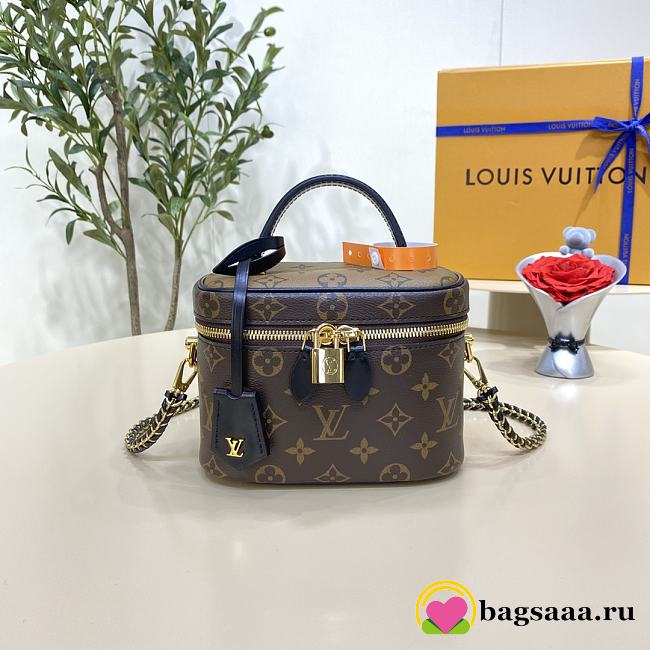 Bagsaaa Louis Vuitton M45165 Vanity PM Monogram - 19 x 13 x 11 cm - 1