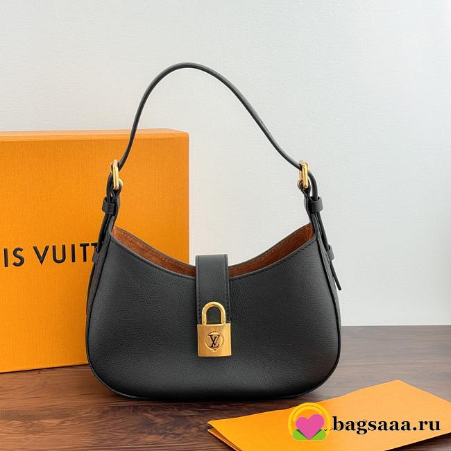 Bagsaaa Louis Vuitton M24611 Low Key Shoulder Bag Black - 26 x 18 x 7 cm - 1