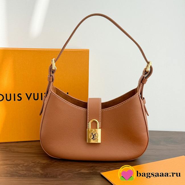 Bagsaaa Louis Vuitton M24885 Low Key Shoulder Bag Brown - 26 x 18 x 7 cm - 1