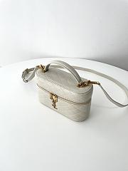 Bagsaaa YSL Gaby Vanity Bag In Lambskin 766731 Cream - 18 X 11 X 6.5 CM - 4