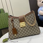 Bagsaaa Gucci Padlock GG Medium Shoulder Bag 795113 Brown - 32.5 x 24 x 5.5 cm - 1